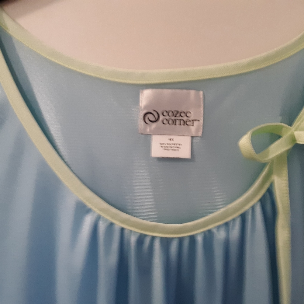 Ladies plus size night gown sleep wear
